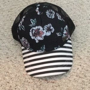 Roxy baseball cap